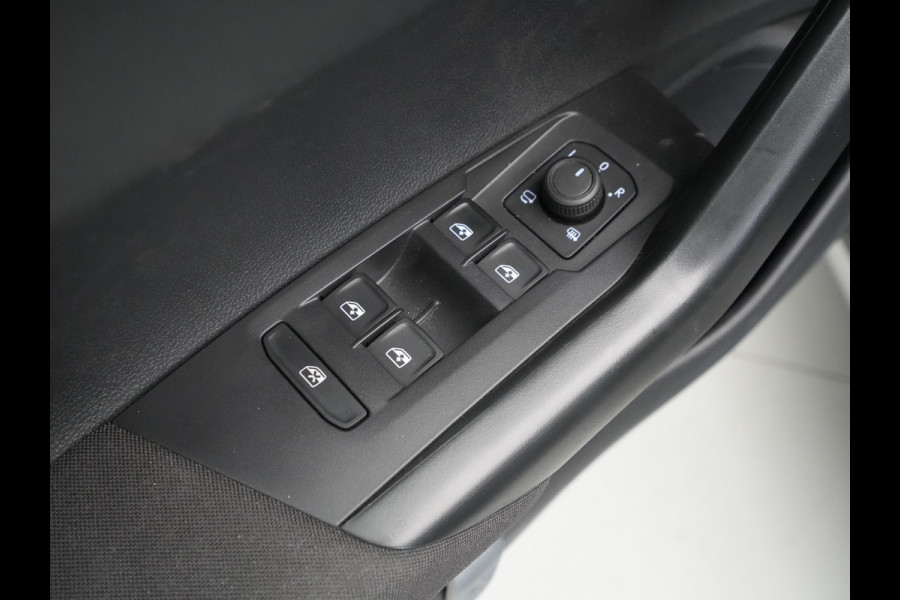 Volkswagen Taigo 1.0 TSI 95pk Life Navigatie Airco Acc Lm Velgen 204