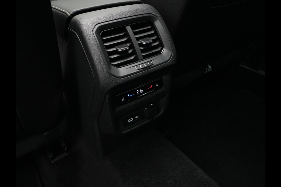 Seat Tarraco 1.5 TSI 150pk DSG FR Business Intense Panorama Navigatie Trekhaak Stoelverwarming v + a 6