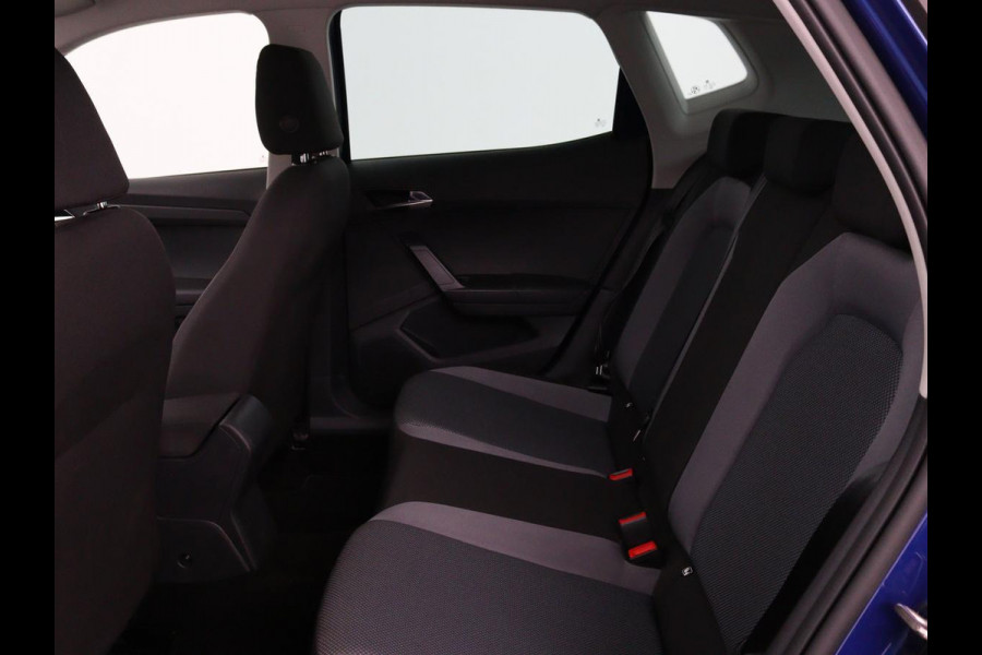 Seat Arona 1.0 TSI Style | Carplay | Climate control | Navigatie | Parkeerhulp | Cruise control | Bluetooth | Getint glas