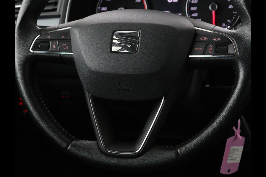 Seat Arona 1.0 TSI Style | Carplay | Climate control | Navigatie | Parkeerhulp | Cruise control | Bluetooth | Getint glas
