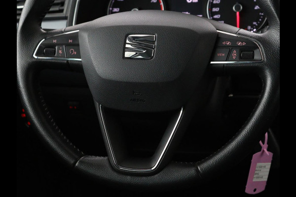 Seat Arona 1.0 TSI Style | Carplay | Climate control | Navigatie | Parkeerhulp | Cruise control | Bluetooth | Getint glas