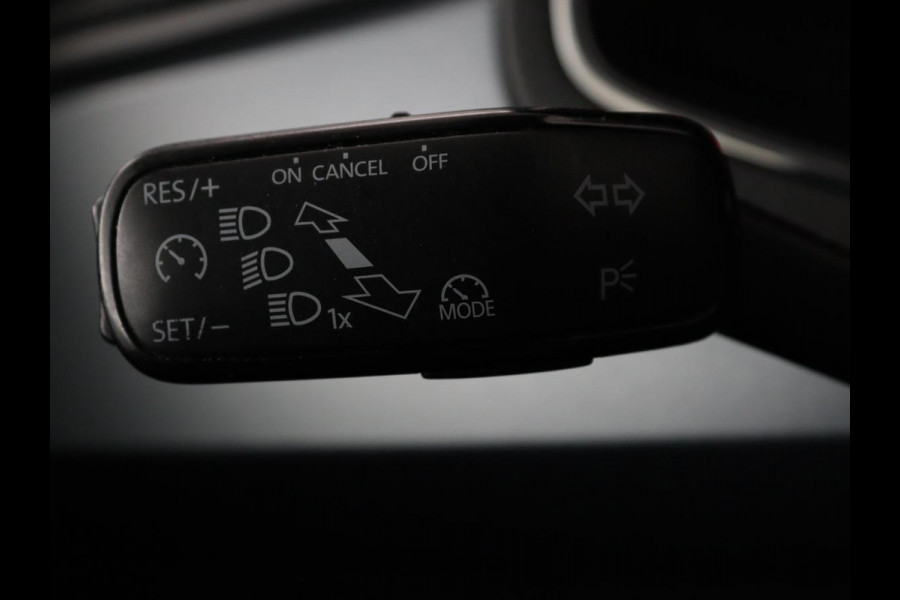 Seat Arona 1.0 TSI Style | Carplay | Climate control | Navigatie | Parkeerhulp | Cruise control | Bluetooth | Getint glas