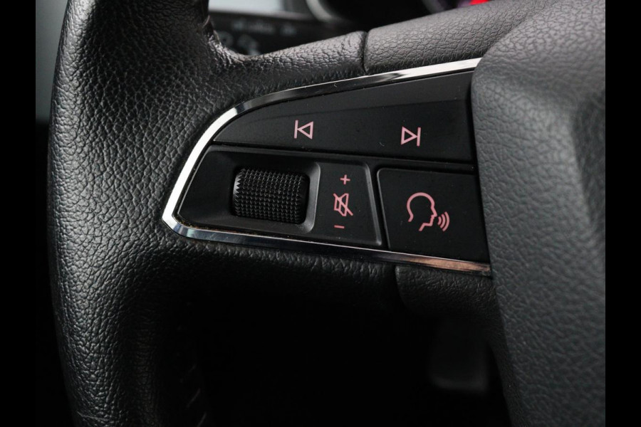 Seat Arona 1.0 TSI Style | Carplay | Climate control | Navigatie | Parkeerhulp | Cruise control | Bluetooth | Getint glas