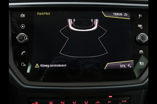 Seat Arona 1.0 TSI Style | Carplay | Climate control | Navigatie | Parkeerhulp | Cruise control | Bluetooth | Getint glas