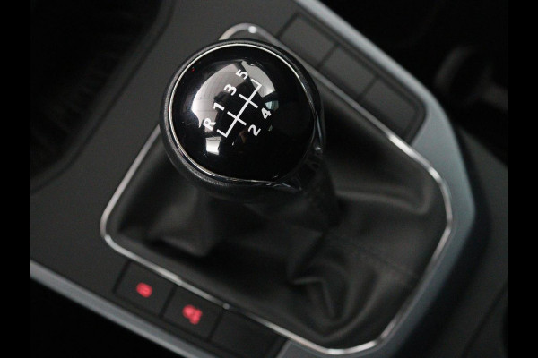 Seat Arona 1.0 TSI Style | Carplay | Climate control | Navigatie | Parkeerhulp | Cruise control | Bluetooth | Getint glas