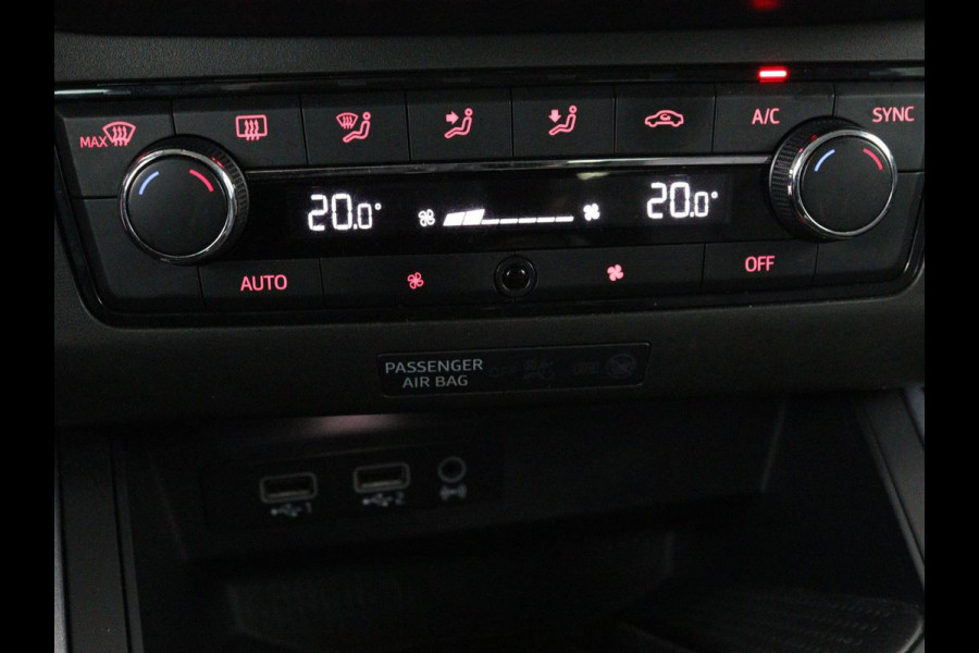 Seat Arona 1.0 TSI Style | Carplay | Climate control | Navigatie | Parkeerhulp | Cruise control | Bluetooth | Getint glas