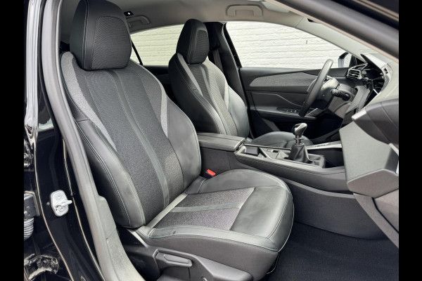 Peugeot 308 1.2 PureTech Allure Adaptive cruise Climate control Stoelverwarming AppleCarplay / Android Auto Navigatie