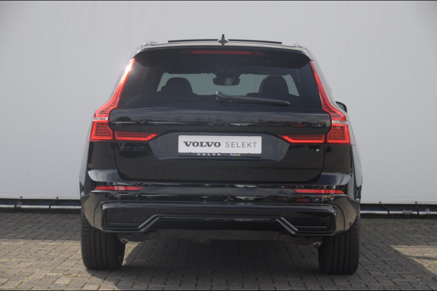 Volvo XC60 T6 350PK Automaat AWD Plus Black Edition / Cruise control / Elektrische achterklep / Apple carplay / parkeersensoren met camera / Elektrische stoelen / Panoramadak / Sportstoelen / Stoel - en stuurwielverwarming / Keyless entry