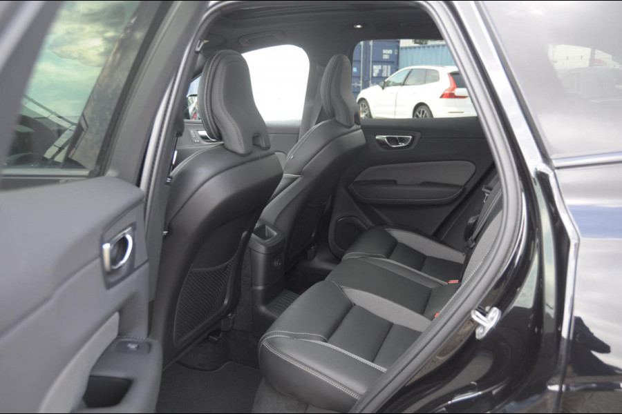 Volvo XC60 T6 350PK Automaat AWD Plus Black Edition / Cruise control / Elektrische achterklep / Apple carplay / parkeersensoren met camera / Elektrische stoelen / Panoramadak / Sportstoelen / Stoel - en stuurwielverwarming / Keyless entry