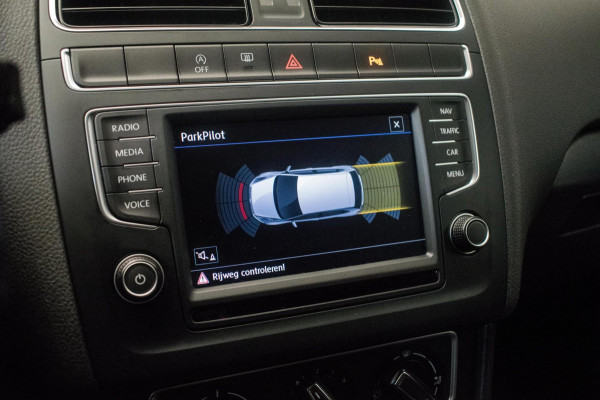 Volkswagen Polo 1.2 TSI Comfortline Business ORG NL [ Carplay Parkeersensoren Navigatie Cruise Control Airco ]