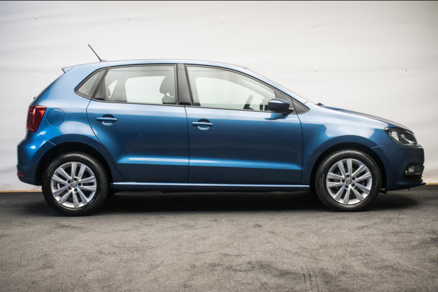 Volkswagen Polo 1.2 TSI Comfortline Business ORG NL [ Carplay Parkeersensoren Navigatie Cruise Control Airco ]