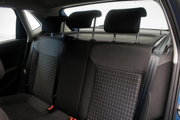 Volkswagen Polo 1.2 TSI Comfortline Business ORG NL [ Carplay Parkeersensoren Navigatie Cruise Control Airco ]