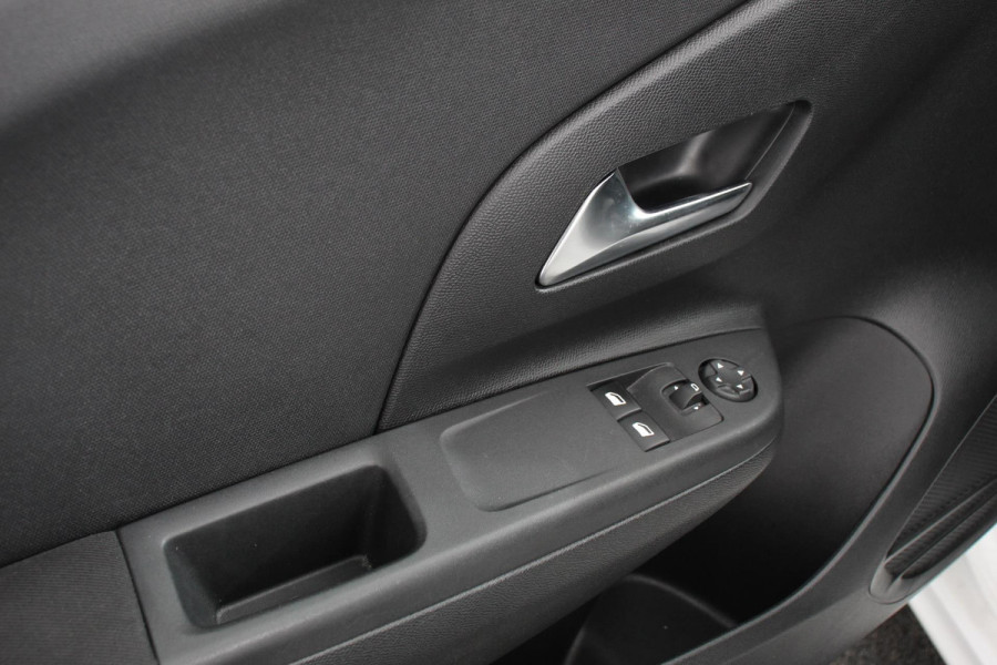 Opel Corsa 1.2 75 pk Edition | Navigatie | Apple Carplay/Android Auto | Parkeersensor achter | Cruise Control | Stoel- en stuurverwarming | Getinte ramen | Lane Assist