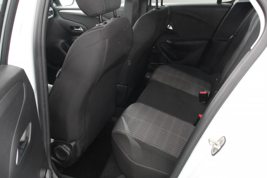 Opel Corsa 1.2 75 pk Edition | Navigatie | Apple Carplay/Android Auto | Parkeersensor achter | Cruise Control | Stoel- en stuurverwarming | Getinte ramen | Lane Assist