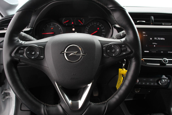 Opel Corsa 1.2 75 pk Edition | Navigatie | Apple Carplay/Android Auto | Parkeersensor achter | Cruise Control | Stoel- en stuurverwarming | Getinte ramen | Lane Assist
