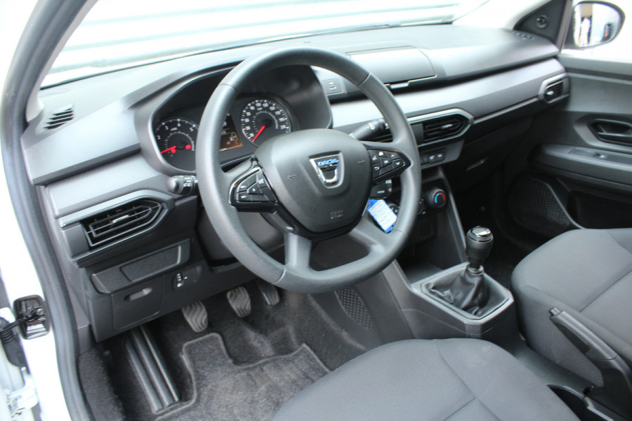 Dacia Jogger 1.0 TCe 111pk Essential 7p. NL-Auto NAP Airco Cruise CPV El. Ramen Dakreling