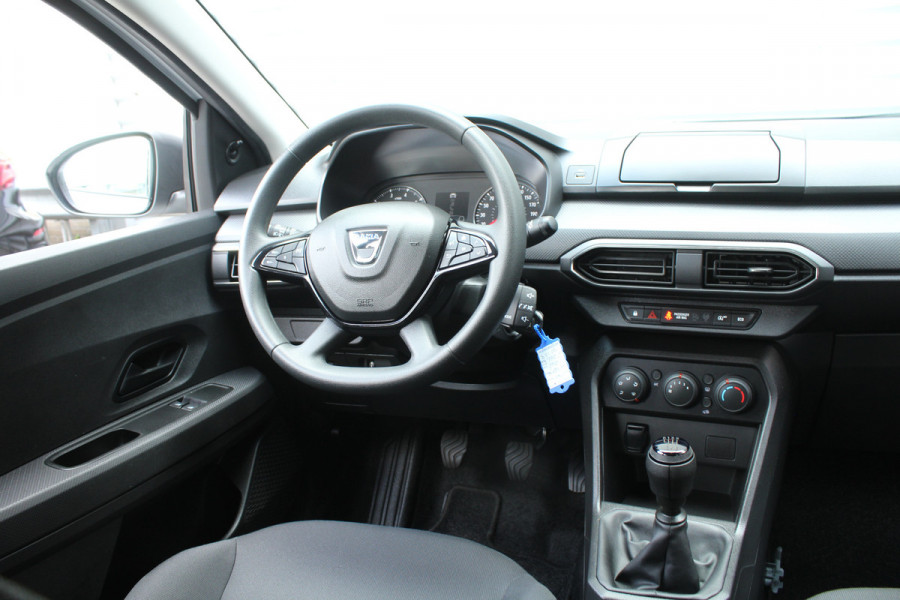 Dacia Jogger 1.0 TCe 111pk Essential 7p. NL-Auto NAP Airco Cruise CPV El. Ramen Dakreling