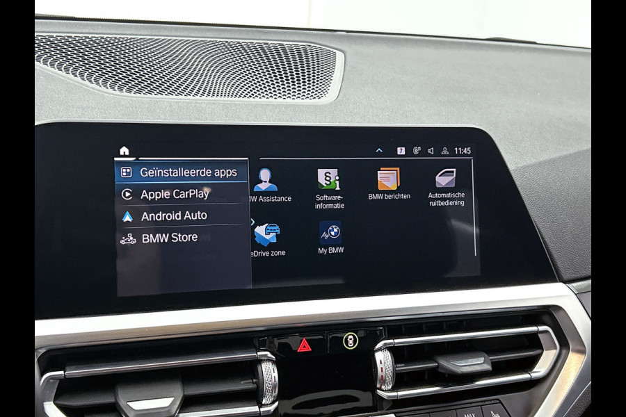 BMW 3-serie 330e eDrive Edition Sport-Line (NL-auto, Dealer OnderH, Sfeerverlichting, Camera, StoelV, Cruise, Leder, Etc)