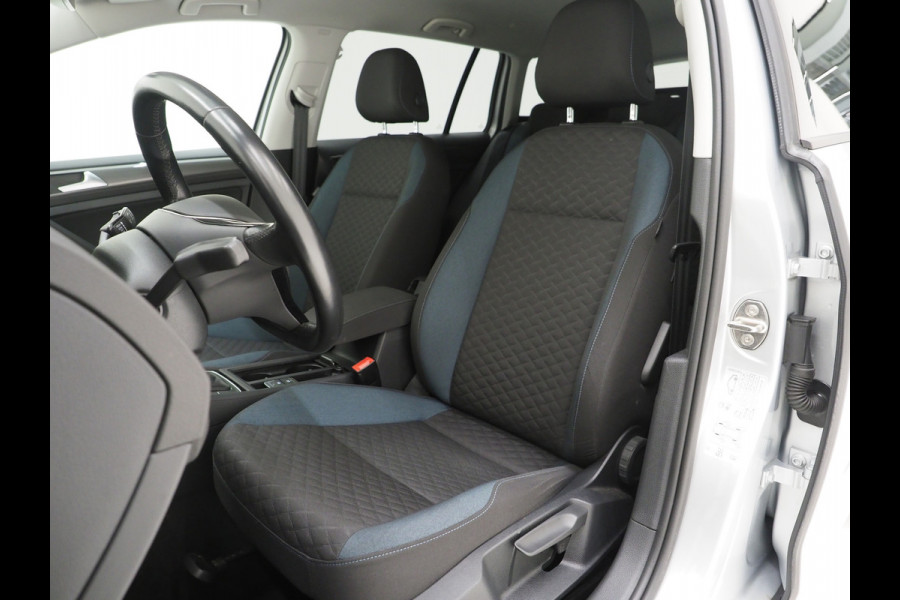 Volkswagen GOLF Variant 1.0 TSI | IQ Drive | Adaptive Cruise | Camera | DAB | Carplay | LED