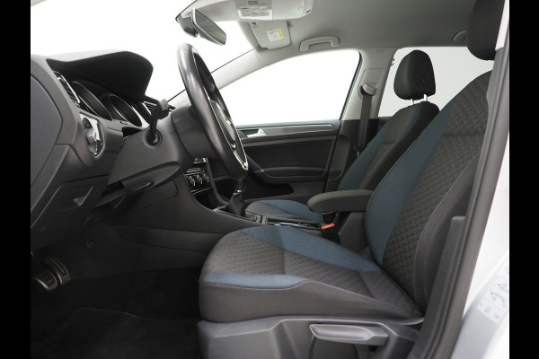 Volkswagen GOLF Variant 1.0 TSI | IQ Drive | Adaptive Cruise | Camera | DAB | Carplay | LED