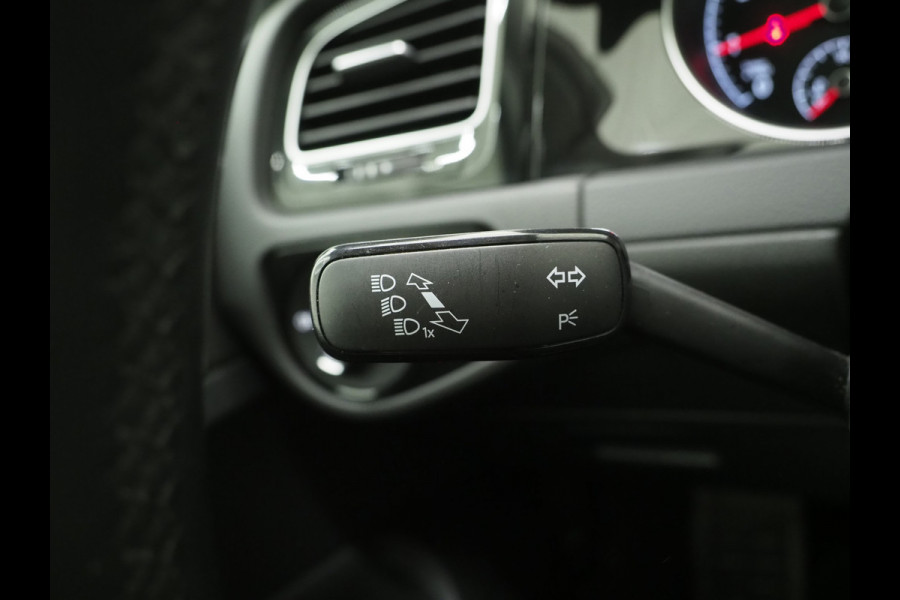 Volkswagen GOLF Variant 1.0 TSI | IQ Drive | Adaptive Cruise | Camera | DAB | Carplay | LED