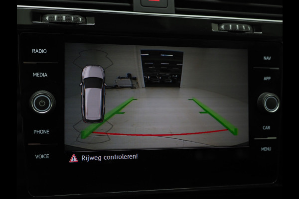 Volkswagen GOLF Variant 1.0 TSI | IQ Drive | Adaptive Cruise | Camera | DAB | Carplay | LED