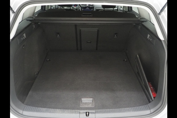 Volkswagen GOLF Variant 1.0 TSI | IQ Drive | Adaptive Cruise | Camera | DAB | Carplay | LED