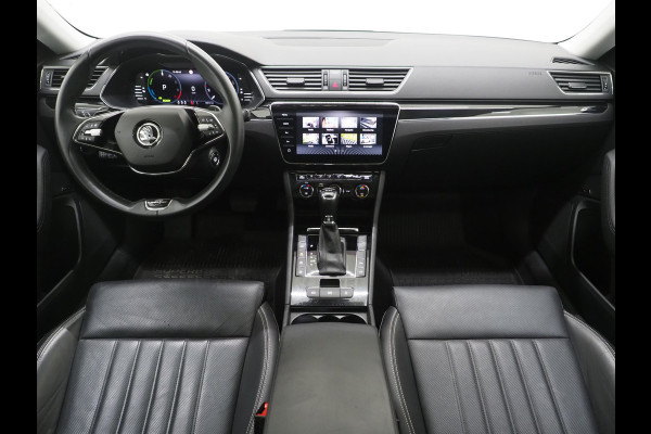 Škoda Superb Combi 1.4 TSI iV Laurin & Klement | Panoramadak | Trekhaak | Massage | Canton | Keyless | Adaptive Cruise