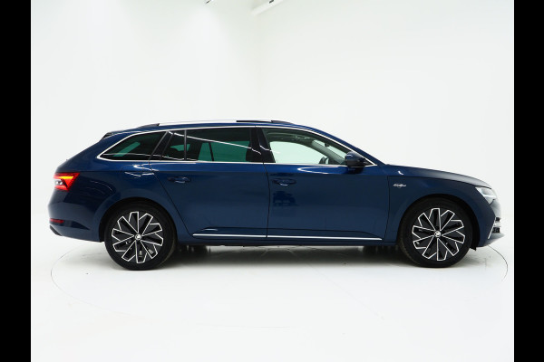 Škoda Superb Combi 1.4 TSI iV Laurin & Klement | Panoramadak | Trekhaak | Massage | Canton | Keyless | Adaptive Cruise