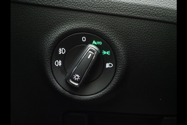 Škoda Superb Combi 1.4 TSI iV Laurin & Klement | Panoramadak | Trekhaak | Massage | Canton | Keyless | Adaptive Cruise