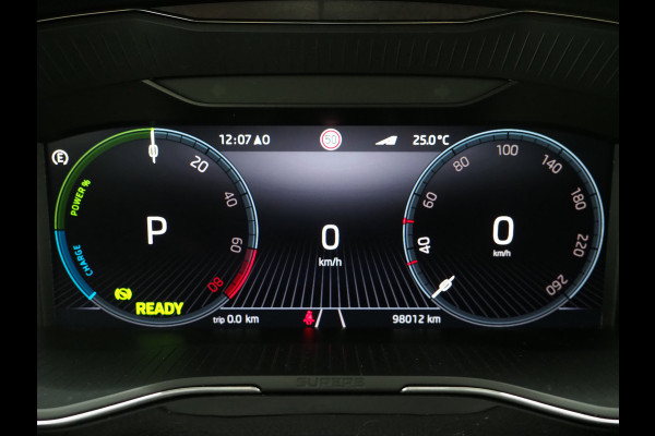 Škoda Superb Combi 1.4 TSI iV Laurin & Klement | Panoramadak | Trekhaak | Massage | Canton | Keyless | Adaptive Cruise