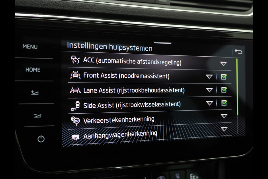 Škoda Superb Combi 1.4 TSI iV Laurin & Klement | Panoramadak | Trekhaak | Massage | Canton | Keyless | Adaptive Cruise
