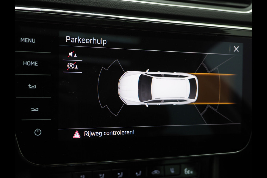 Škoda Superb Combi 1.4 TSI iV Laurin & Klement | Panoramadak | Trekhaak | Massage | Canton | Keyless | Adaptive Cruise