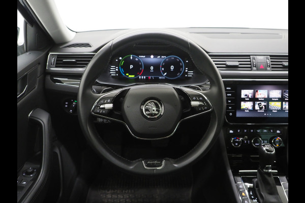 Škoda Superb Combi 1.4 TSI iV Laurin & Klement | Panoramadak | Trekhaak | Massage | Canton | Keyless | Adaptive Cruise