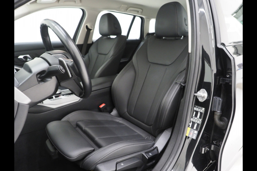 BMW 3 Serie Touring 320e LCI Shadow Line | Nieuw Model | Widescreen | Carplay | Leder | Cruise | DAB | LED | PDC