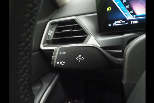 BMW 3 Serie Touring 320e LCI Shadow Line | Nieuw Model | Widescreen | Carplay | Leder | Cruise | DAB | LED | PDC