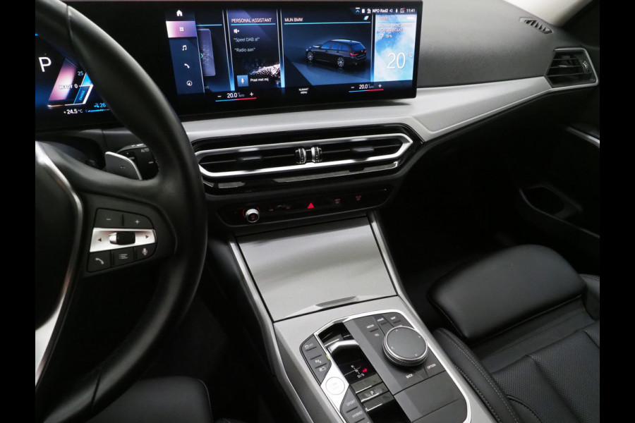 BMW 3 Serie Touring 320e LCI Shadow Line | Nieuw Model | Widescreen | Carplay | Leder | Cruise | DAB | LED | PDC