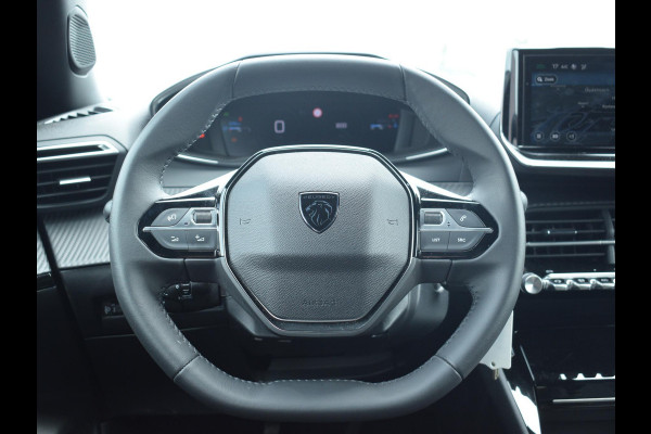 Peugeot 2008 1.2 PureTech 100 Allure | CAMERA + SENSOREN | CARPLAY | NAVIGATIE | E.C.C. | 9.401 KM