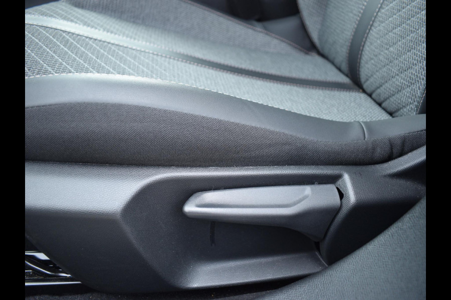 Peugeot 2008 1.2 PureTech 100 Allure | CAMERA + SENSOREN | CARPLAY | NAVIGATIE | E.C.C. | 9.401 KM