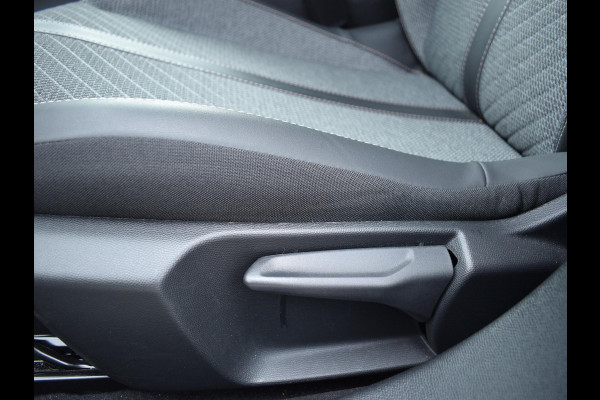 Peugeot 2008 1.2 PureTech 100 Allure | CAMERA + SENSOREN | CARPLAY | NAVIGATIE | E.C.C. | 9.401 KM
