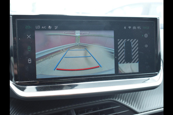 Peugeot 2008 1.2 PureTech 100 Allure | CAMERA + SENSOREN | CARPLAY | NAVIGATIE | E.C.C. | 9.401 KM