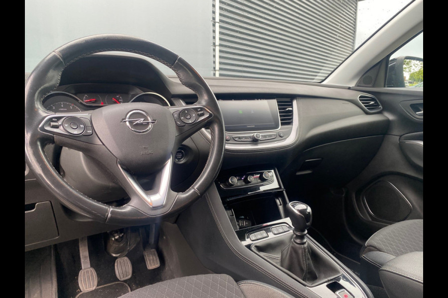 Opel Grandland X BWJ 2019 | 1.2T 131PK Bus Executive | CLIMA | NAVI | LEDER/STOF | CARPLAY | PRIVACY GLASS | PDC V+A \