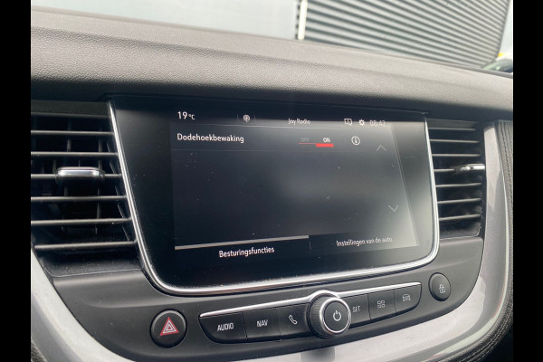 Opel Grandland X BWJ 2019 | 1.2T 131PK Bus Executive | CLIMA | NAVI | LEDER/STOF | CARPLAY | PRIVACY GLASS | PDC V+A \