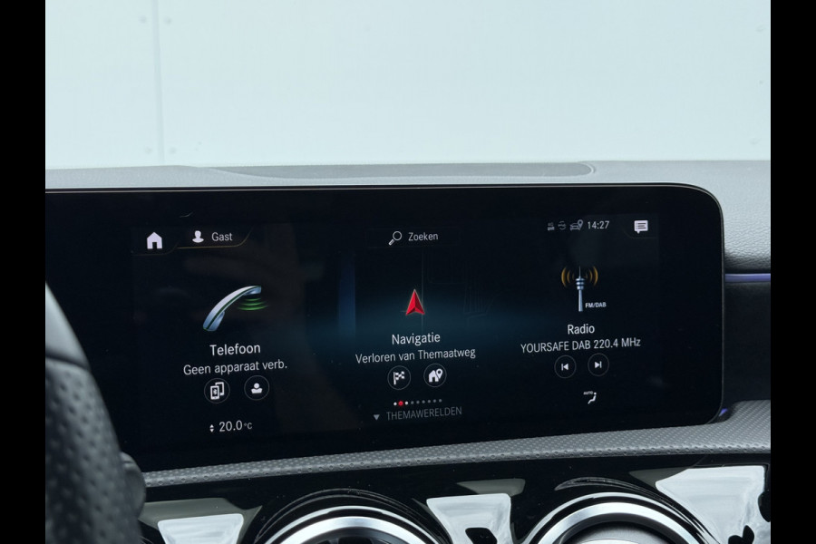 Mercedes-Benz A-Klasse 180 Business Solution AMG | Pano | MBUX | Ambient Light | Camera | Keyless | LED | DAB+