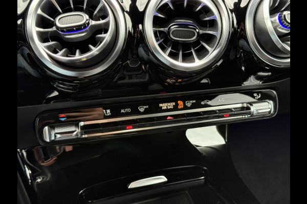 Mercedes-Benz A-Klasse 180 Business Solution AMG | Pano | MBUX | Ambient Light | Camera | Keyless | LED | DAB+