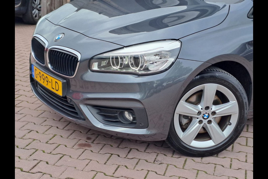 BMW 2 Serie Gran Tourer 218i 7p. High Executive | Automaat | Airco | Trekhaak | Navi | Park Assist | Stoelverwarming |