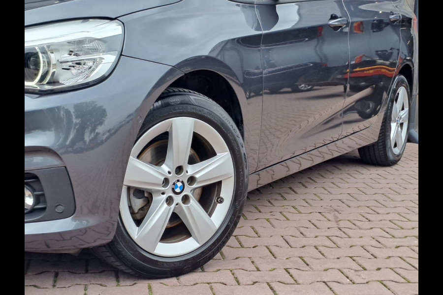 BMW 2 Serie Gran Tourer 218i 7p. High Executive | Automaat | Airco | Trekhaak | Navi | Park Assist | Stoelverwarming |