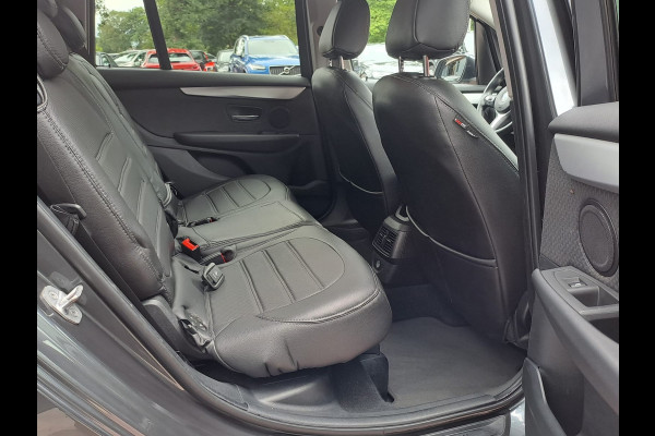 BMW 2 Serie Gran Tourer 218i 7p. High Executive | Automaat | Airco | Trekhaak | Navi | Park Assist | Stoelverwarming |