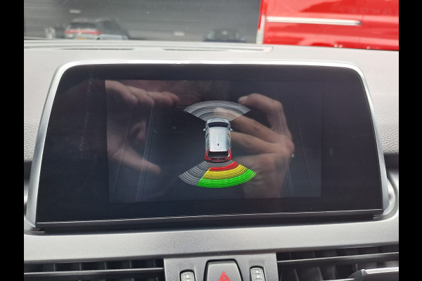 BMW 2 Serie Gran Tourer 218i 7p. High Executive | Automaat | Airco | Trekhaak | Navi | Park Assist | Stoelverwarming |