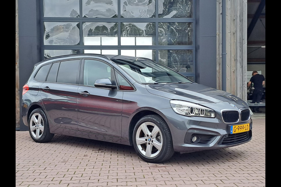 BMW 2 Serie Gran Tourer 218i 7p. High Executive | Automaat | Airco | Trekhaak | Navi | Park Assist | Stoelverwarming |